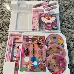 NIB WetnWild x Alice in Wonderland Makeup Kit